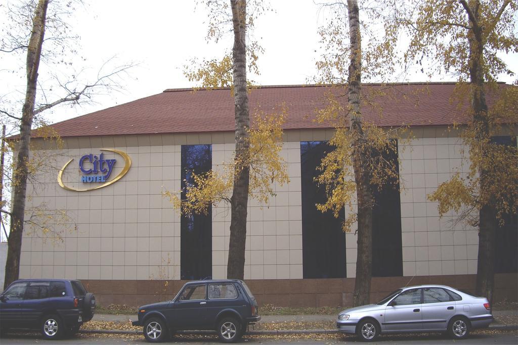 City Hotel Ustʼ-Kamenogorsk Exterior foto