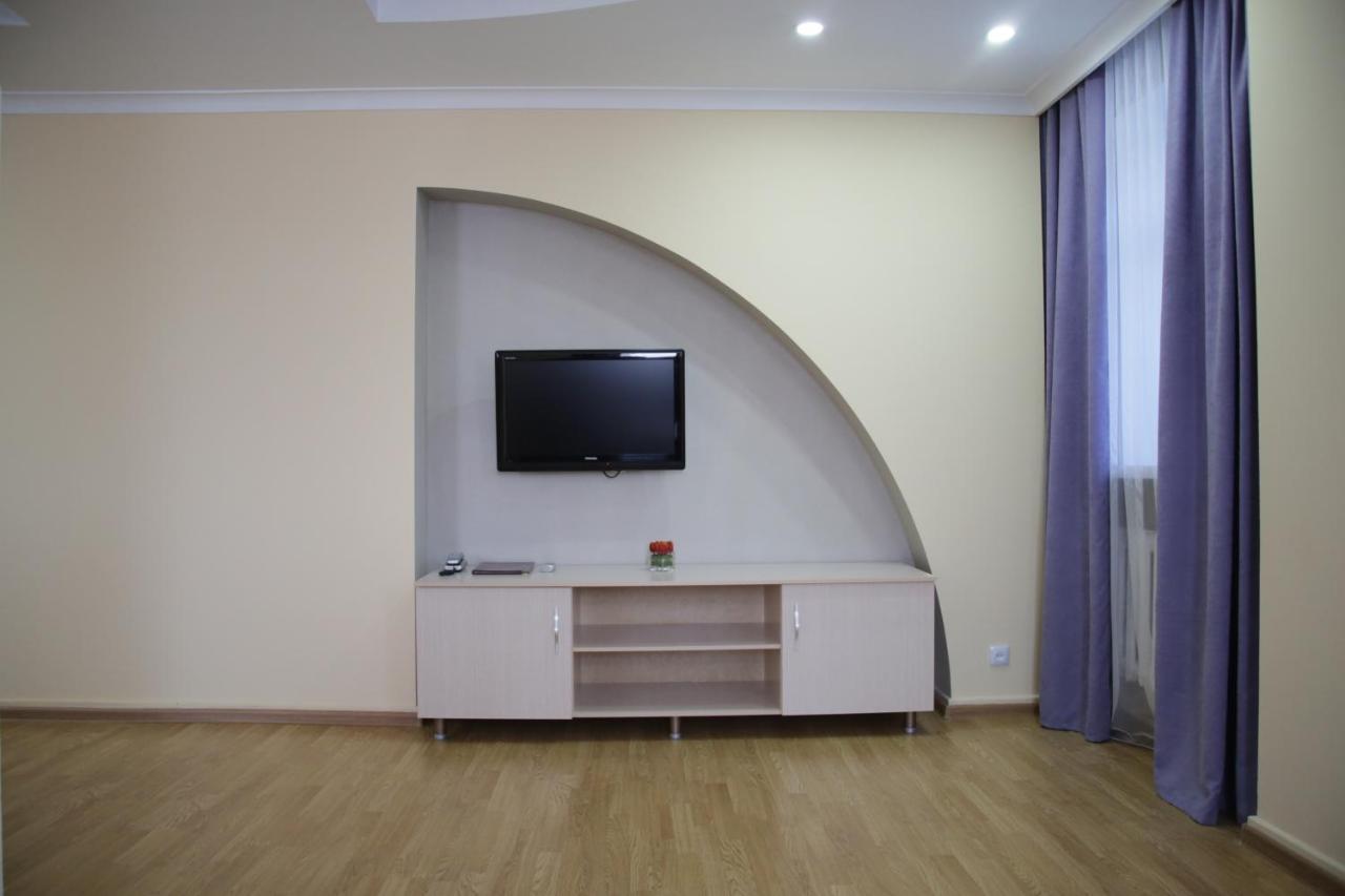 City Hotel Ustʼ-Kamenogorsk Exterior foto