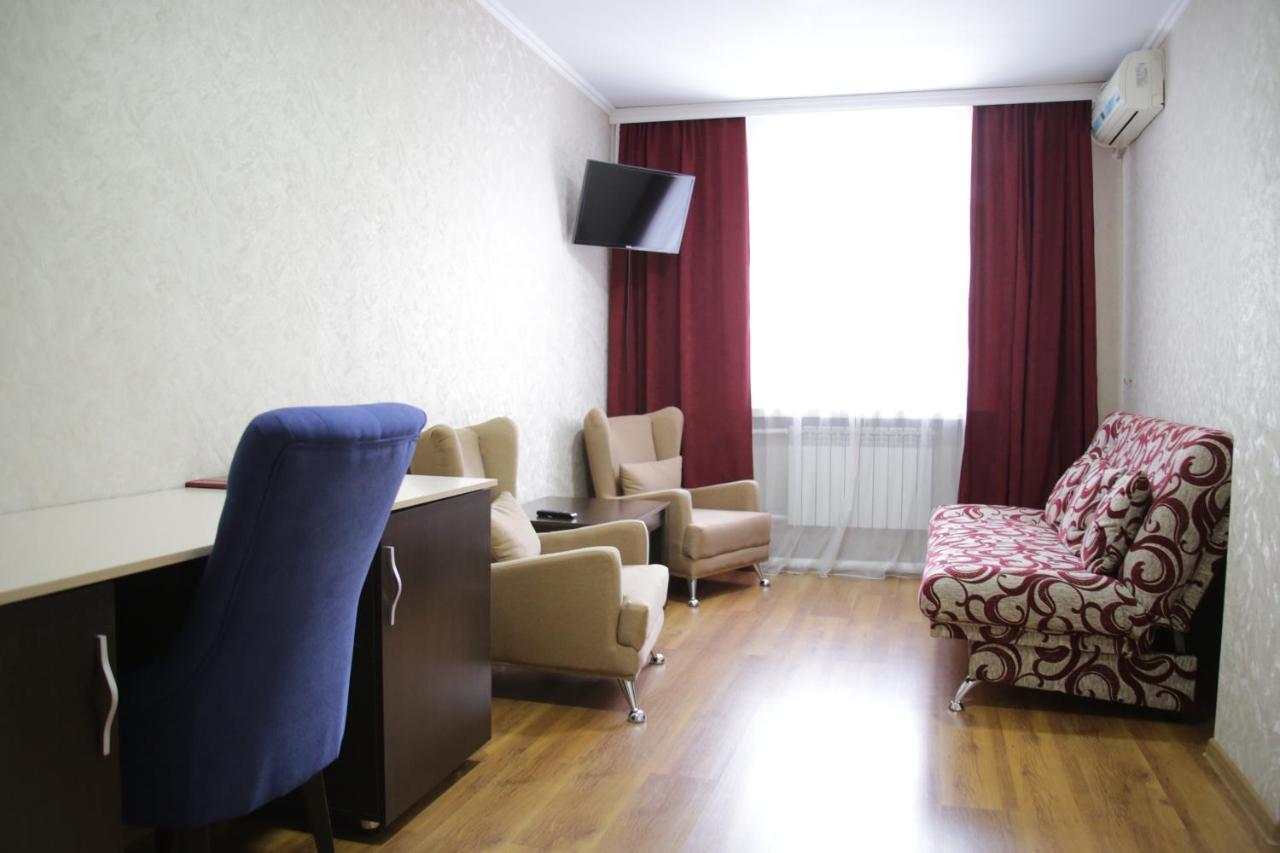 City Hotel Ustʼ-Kamenogorsk Exterior foto